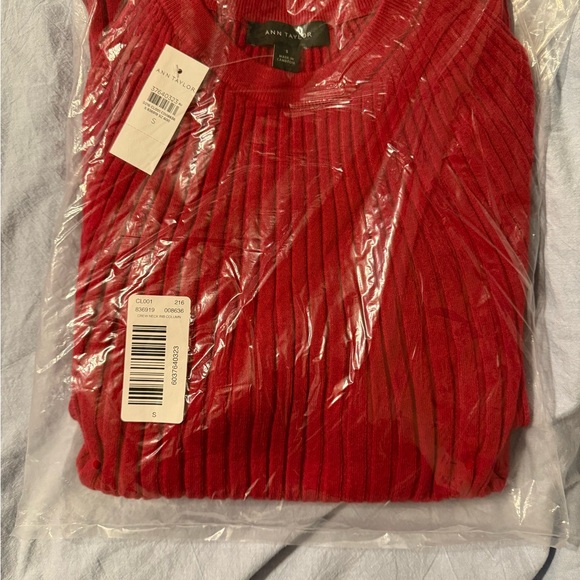 Ann Taylor Red Knit Dress NWT - Picture 5 of 5
